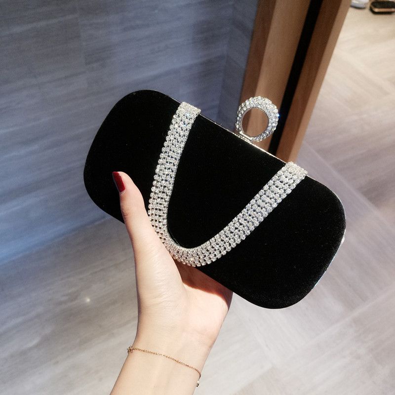 CLUTCH CẦM TAY DỰ TIỆC ĐÍNH ĐÁ VÒNG U ĐƠN GIẢN SANG TRỌNG