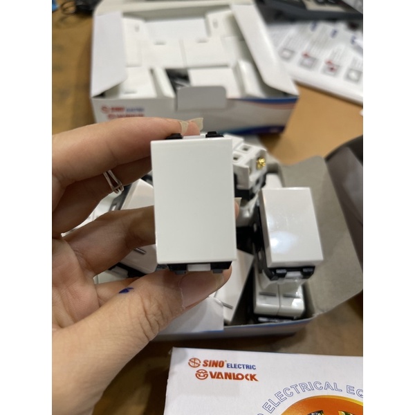 Công tắc 1 chiều,2 chiều S-CONCEP SINO