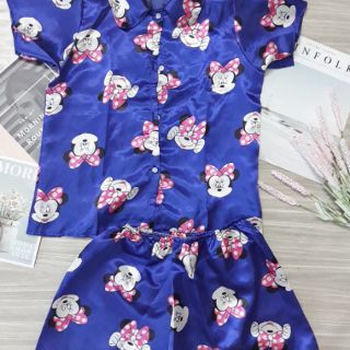 Đồ pijma phi bóng Mèo Kitty và Mickey