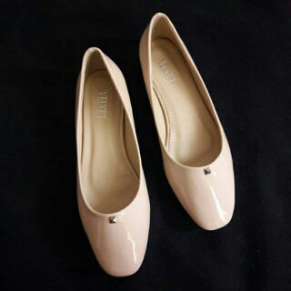Giày hồng pastel
