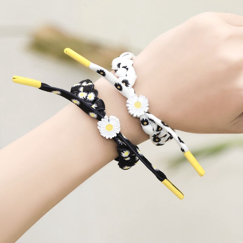 Vòng tay Unisex hoa cúc dành cho nam nữ Hot Trend PK12 Miucho | BigBuy360 - bigbuy360.vn