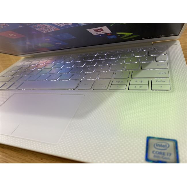 Laptop Dell xps 9380/ i7 8565u/ 8G/ 256G/ 13.3in/ 99%/ giá rẻ'