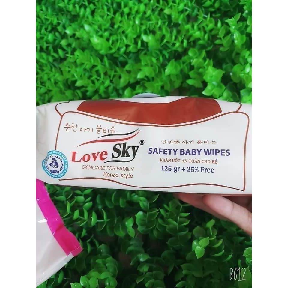 KHĂN ƯỚT KHÔNG MÙI SKY 125G