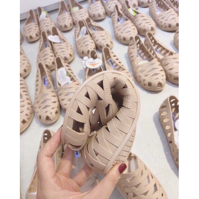 Bệt nhựa đan đi mưa thoải mái | BigBuy360 - bigbuy360.vn