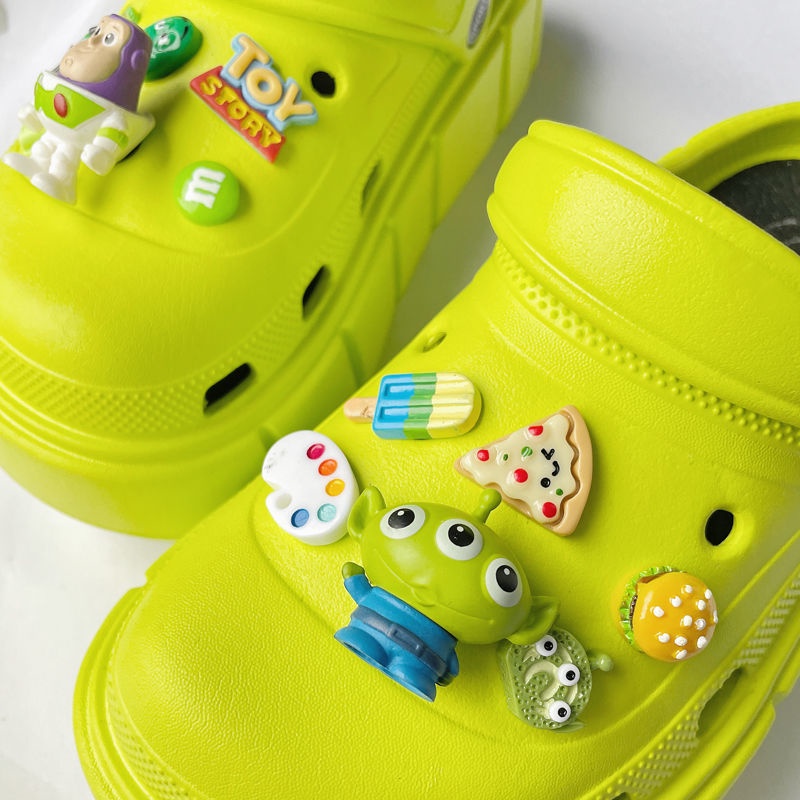 Giày Crocs Cài Khóa Kiểu Hoạt Hình Buzz Lightyear Thời Trang Cho Nữ Phụ kiện giày DIY