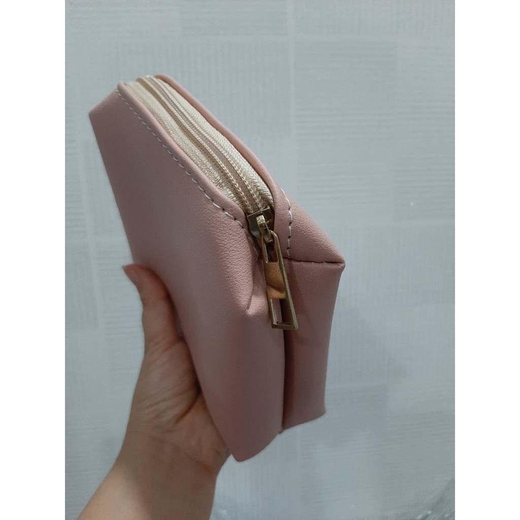 Ví Cầm Tay Size 17cm x 15,5cm Đựng Mỹ Phẩm, Vật Dụng Cá Nhân Tiện Dụng