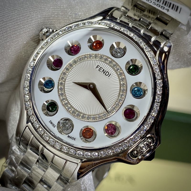 Đồng hồ nữ Fendi size 34mm lên full kim cương mois