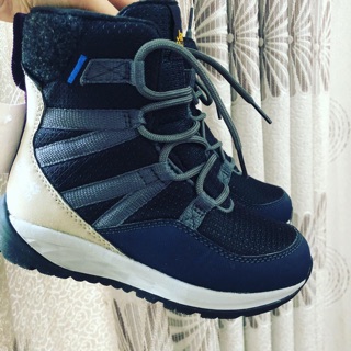 Giày bốt trẻ em hãng Jackwolfskin