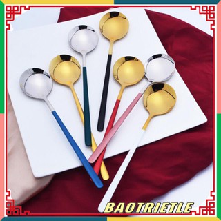 Muỗng inox cán nhiều màu ( giao ngẫu nhiên màu ) - baotrietle