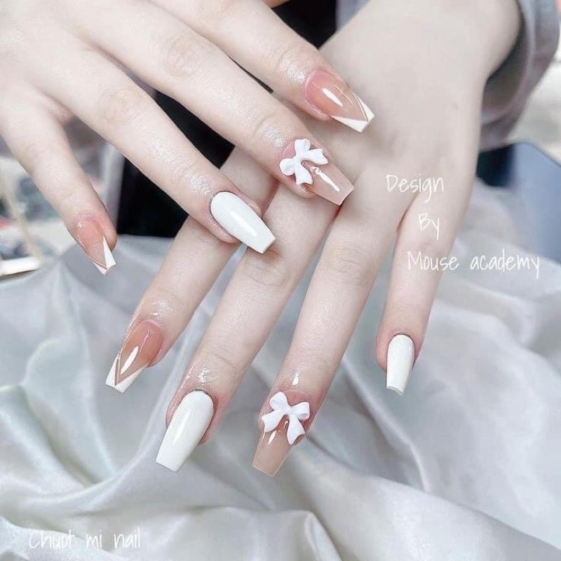 NAIL BOX GẮN CHARM NƠ TIỂU THƯ