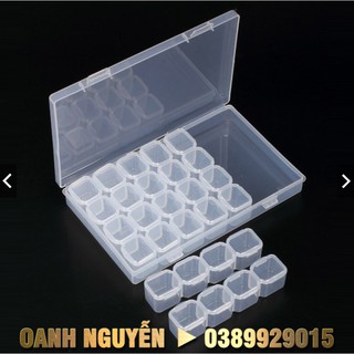 Hộp đựng đá 28 ngăn
