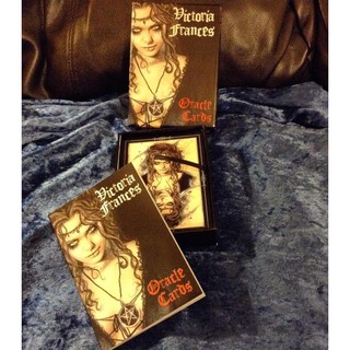 Bài Victoria Frances Gothic Oracle