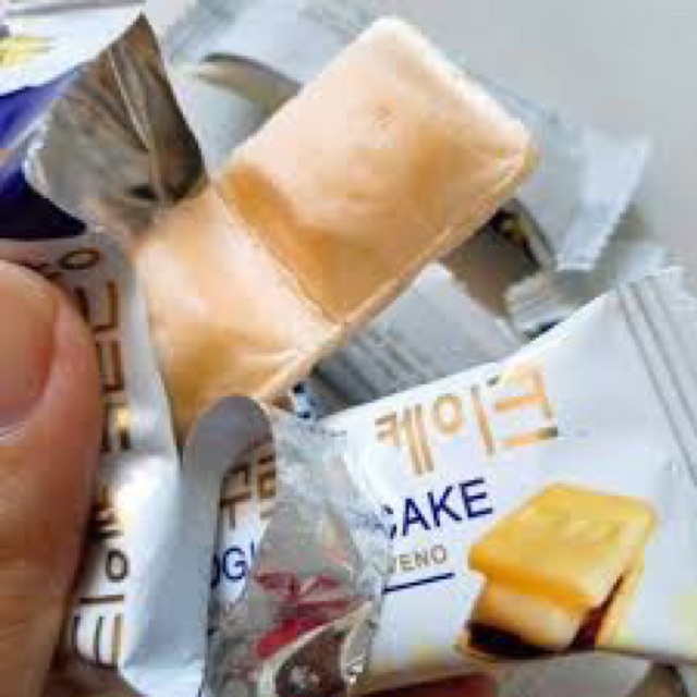 (ẢNH THẬT) 1 gói 300gr bánh sữa chua giòn hàng Việt nam siêu ngon