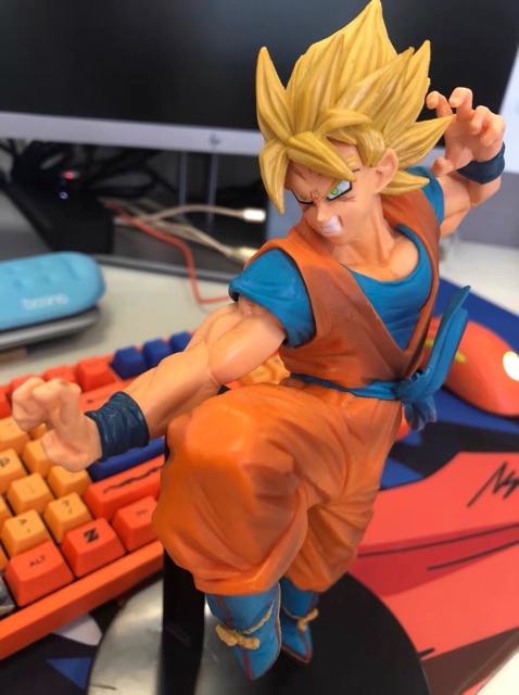 Ảnh thật - Có sẵn  Mô Hình 20cm Son Goku FES