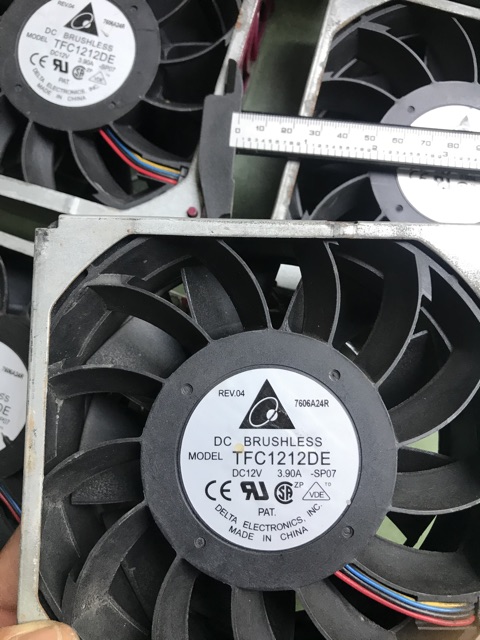 Quạt server hp Delta 12v 3.24A , vuông 12cm