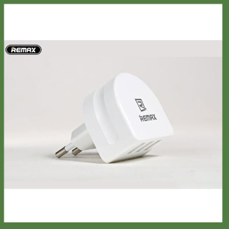 Củ sạc 3.1A 3 Cổng USB Remax Moon RP-U31 - hàng chính hãng