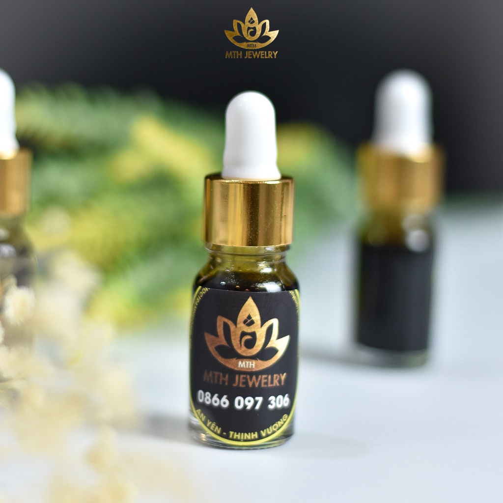 Tinh Dầu Trầm Hương Nguyên Chất Tự Nhiên MTH JEWELRY dùng khử mùi/diệt khuẩn (pha Nước Ấm) - Loại 10ML
