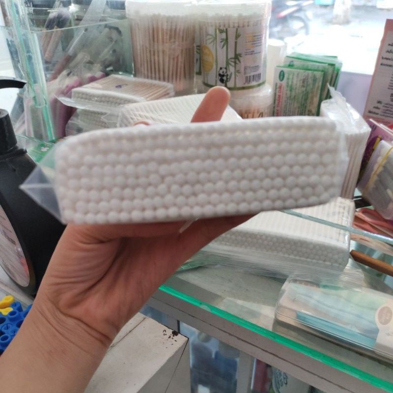 Bịch 200 tăm bông với thân nhựa tiện dụng