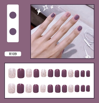 Hộp 24 Móng Tay Giả Kiểu Dáng Xinh Xắn R109