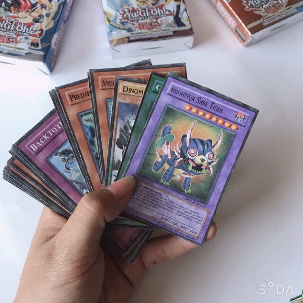 Sỉ 10 hộp bài p0kem0n và magic yugi oh hộp giấy