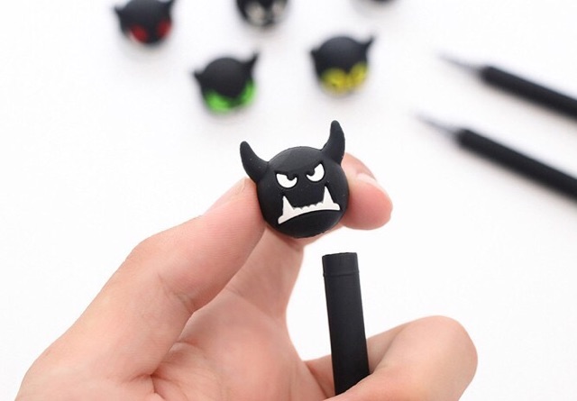 Bút bi nước Evil