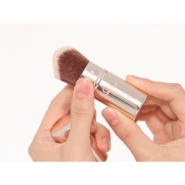 Cọ đánh kem nền Missha Glow Portable Foundation Brush