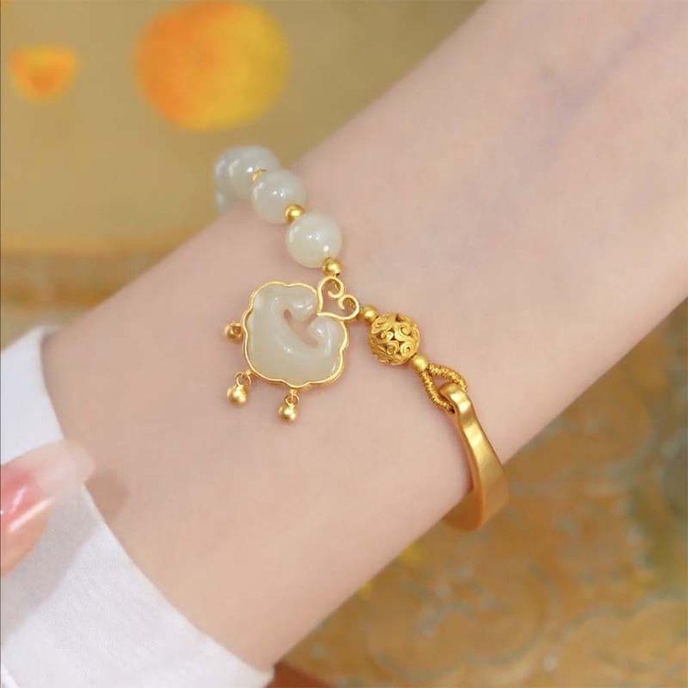 Vòng Tay Chuỗi Hạt Đá Ngọc Bích May Mắn Phong Cách Trung Hoa Cổ Điển Cho Nữ