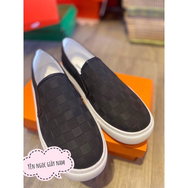 Giày slipon louis vuitton đen siêu cấp . Giày thể thao nam LV kèm hộp
