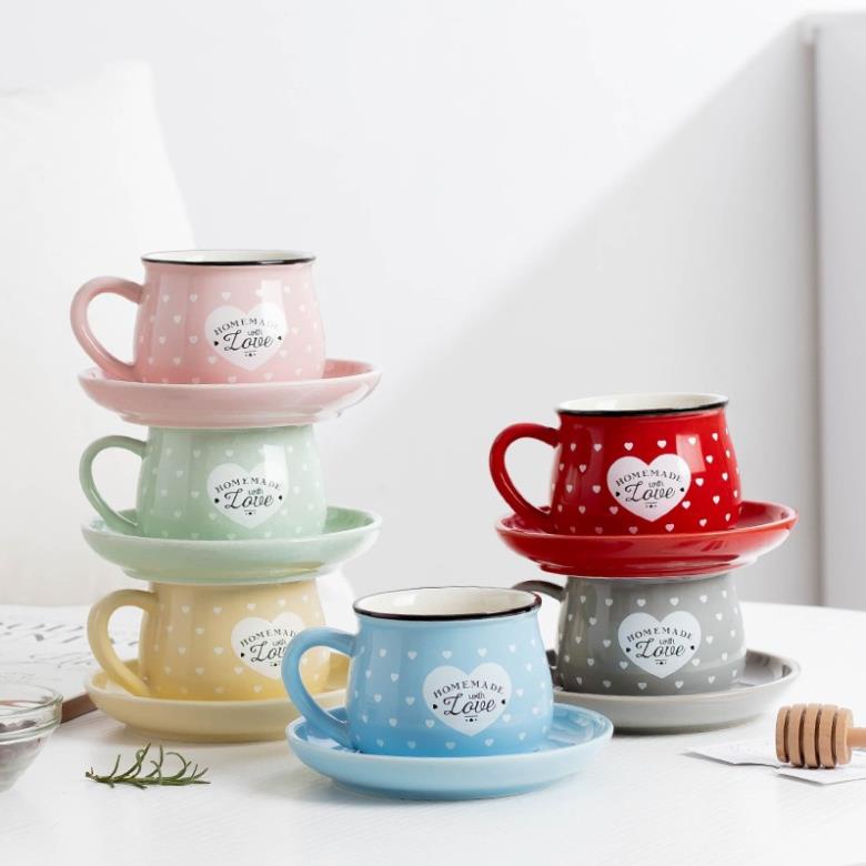 Cốc sứ kèm đĩa HOME MADE with LOVE màu pastel cao cấp dung tích 170ml họa tiết CHẤM BI dễ thương, ly sứ quà tặng ý nghĩa