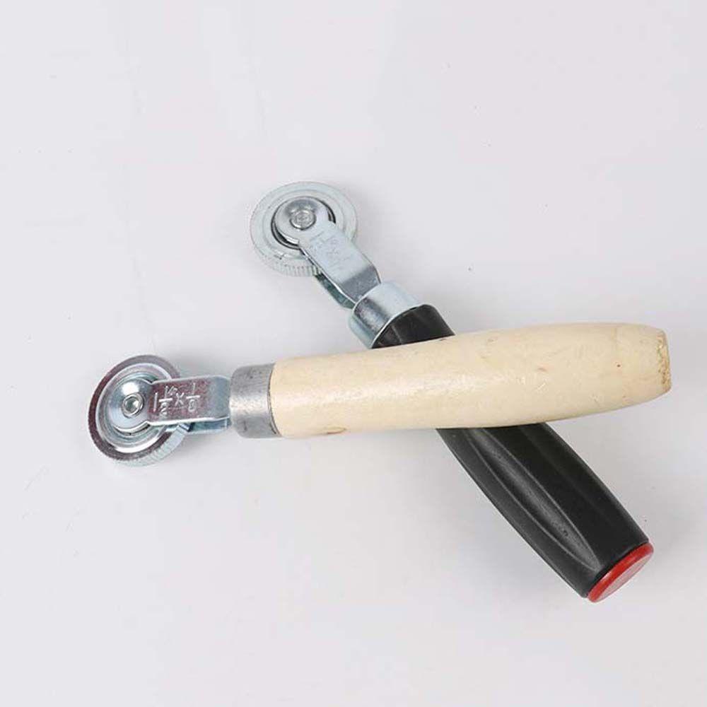 Dụng Cụ Vá Lốp Xe Với Tay Cầm Bằng Gỗ Tiện Dụng