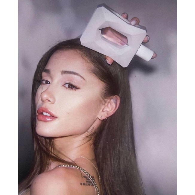 Nước hoa nhẹ nhàng Ariana Grande God is a woman 100ml EDP