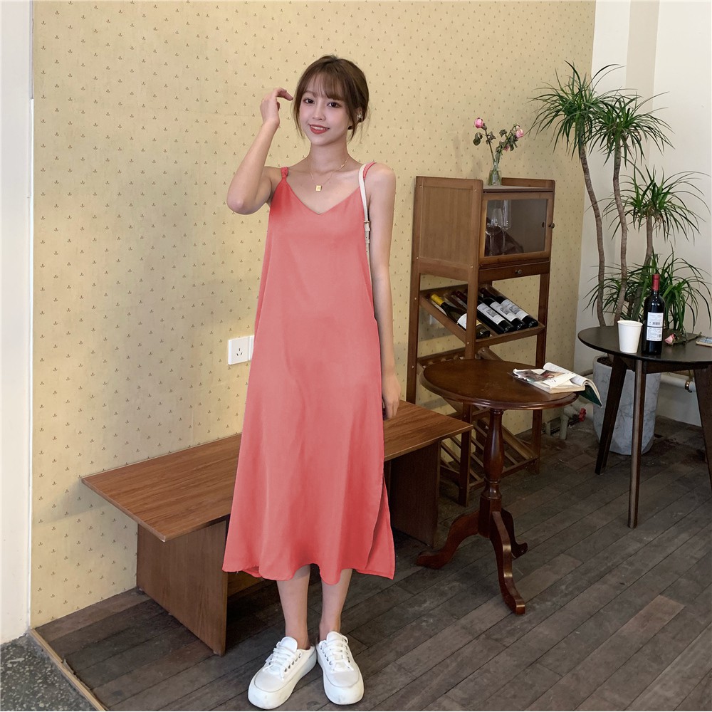 Đầm Maxi Hai Dây Xẻ Tà Màu Trơn Thời Trang Mùa Hè | BigBuy360 - bigbuy360.vn