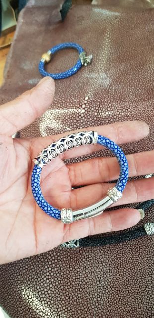 Vòng tay cá đuối