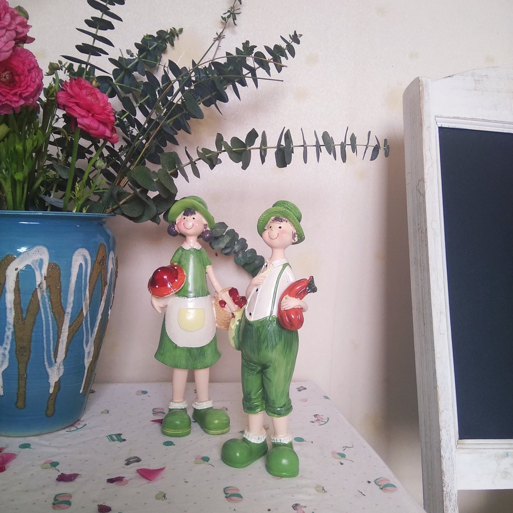Tượng cặp đôi để bàn decor trang trí nhà cửa sân vườn Valentine