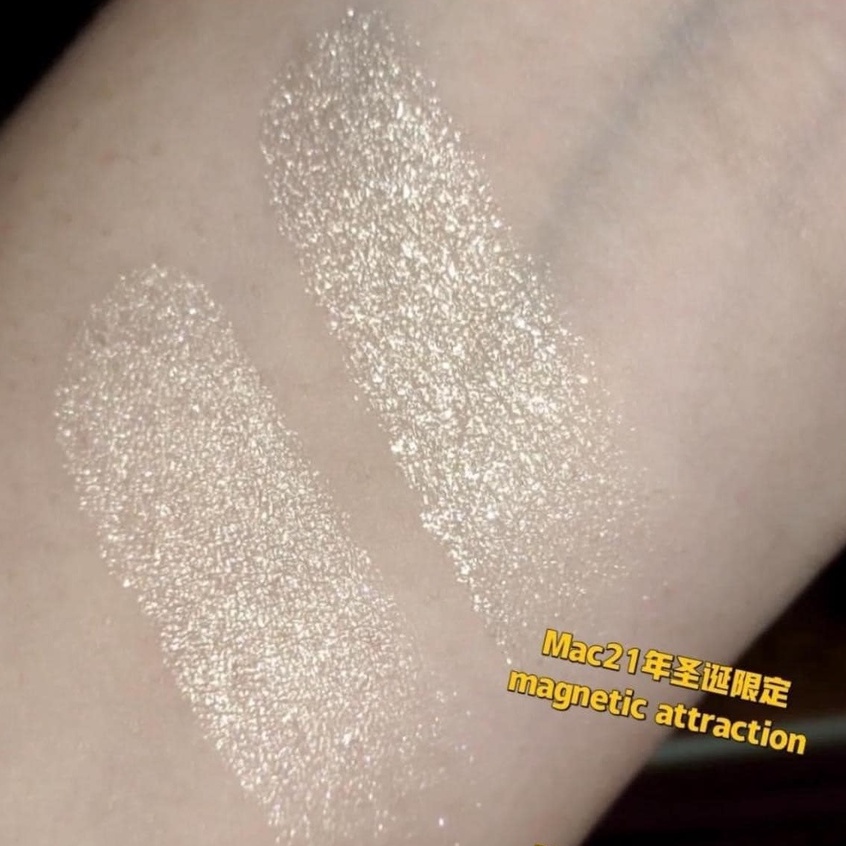 Phấn bắt sáng MAC Extra Dimension Skinfinish màu Double-Gleam và màu Magnetic Attraction