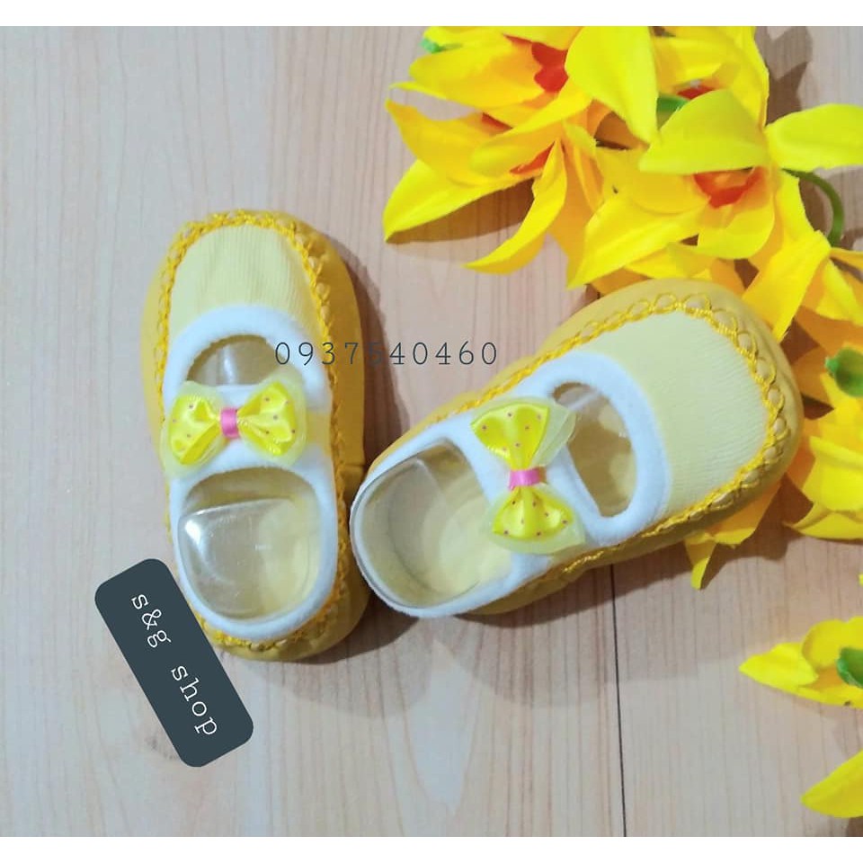 Giày Tập Đi Chống Trượt Họa Tiết Cute Cho Bé Gái (Size 11-12cm)