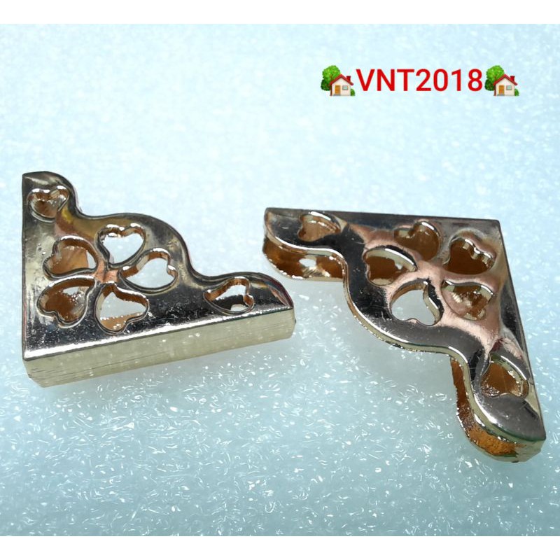 4 góc viền cạnh trang trí