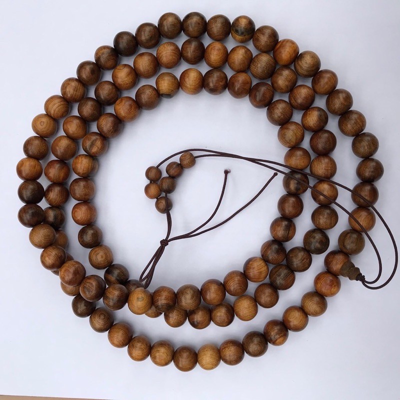 Vòng gỗ Thơm Chuỗi tràng 108 hạt 12ly - Có thể đeo tay và cổ, lần hạt (BH629-12) HAHANCO