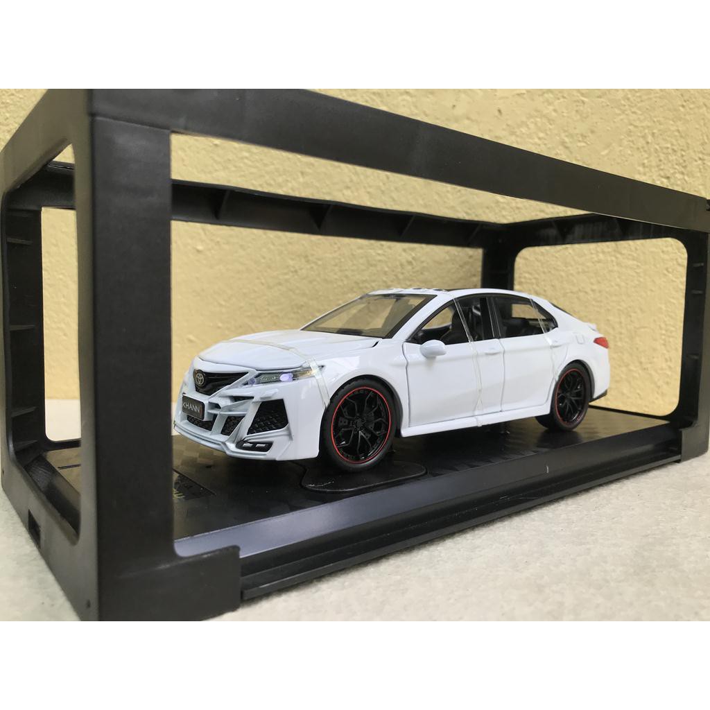 ​Mô hình xe ô tô TOYOTA CAMRY tỷ lệ 1:24