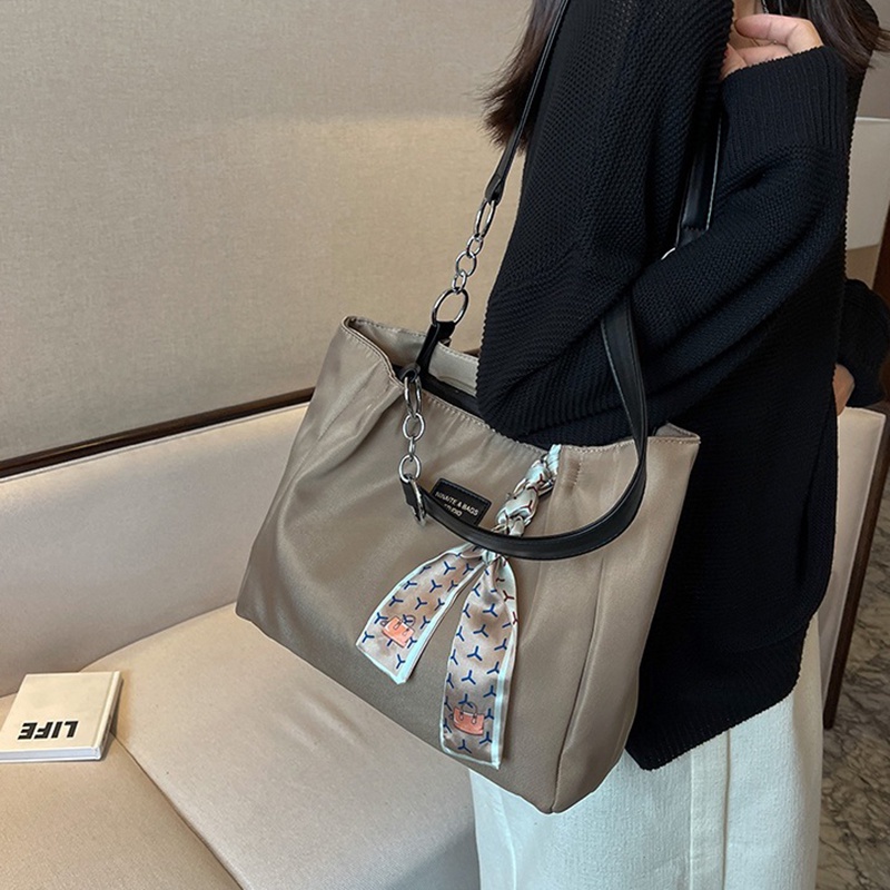 Túi Đeo Vai Bằng nylon Sức Chứa Lớn Thời Trang Cho Nữ