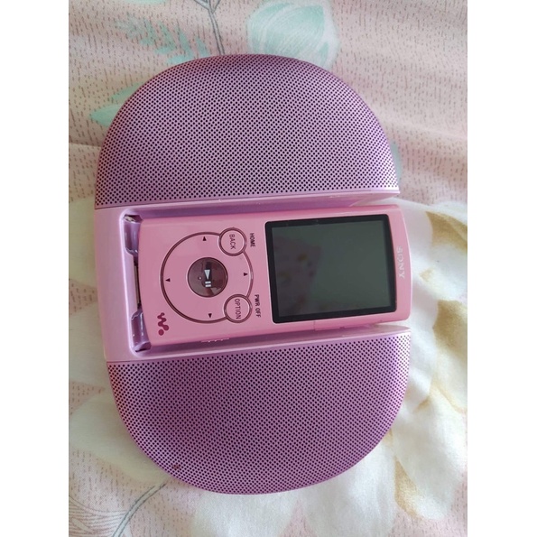 Combo máy nghe nhạc sony s765 16g dock loa