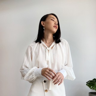 Áo Trắng Buộc Nơ Cổ EDINI - A1197