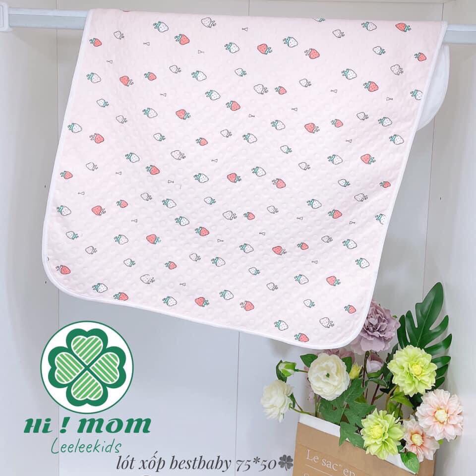 Tấm lót chống thấm Cotton họa tiết , thoáng khí, cho bé có thể giặt được- Mới