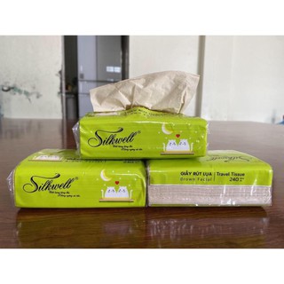 Sét 2 gói khăn giấy bỏ túi 3 lớp Silkwell ( 1 túi 240 tờ )