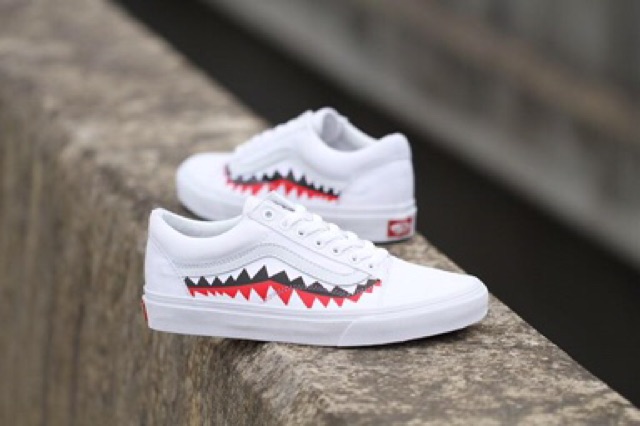 Giày vans răng cá mập old skool bape shark tooth