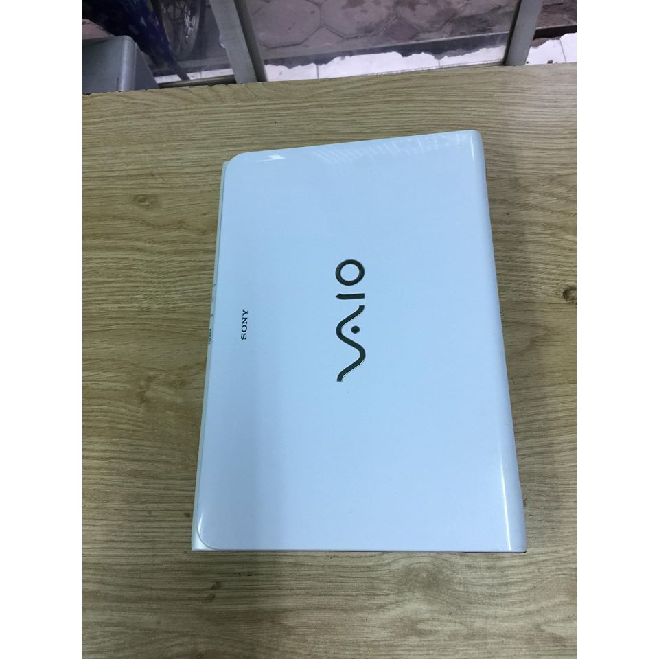 Sang chảnh laptop mini Sony vaio SVE11 Ram 4gb HDD 320gb màn 11.6inh cạc rời AMD-7230M Tặng phụ kiện | BigBuy360 - bigbuy360.vn