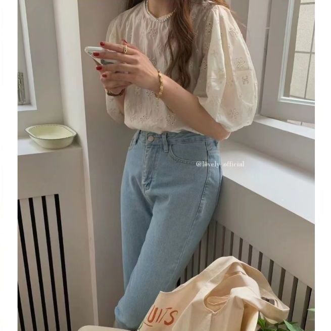 Áo Sơ Mi Tay Phồng Cổ Tròn Phối Ren Phong Cách Hàn Quốc Thời Trang Cho Nữ