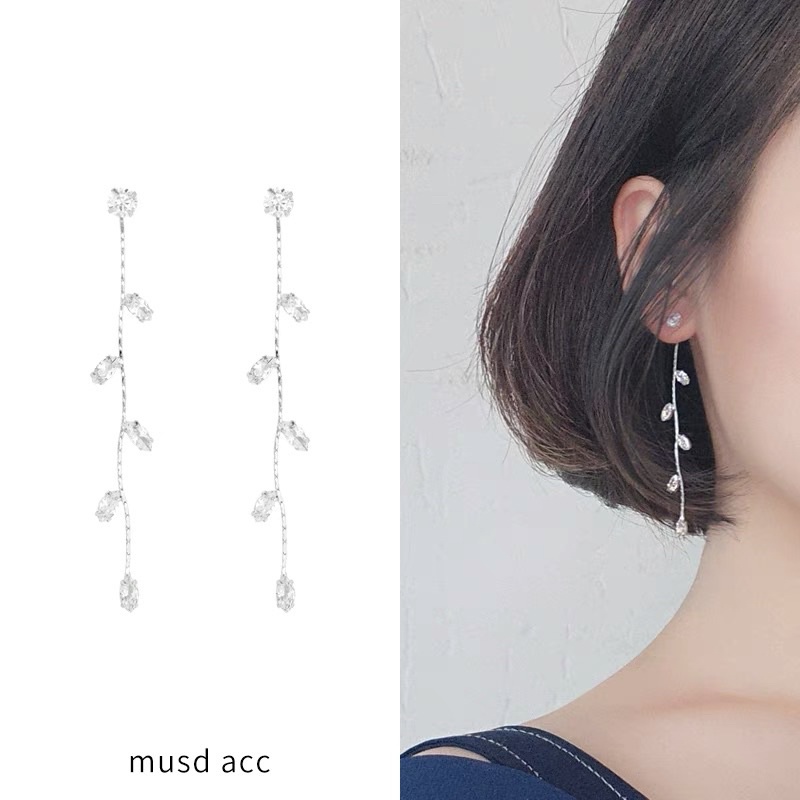 Hoa tai đính đá lấp lánh phong cách hàn quốc - Maben