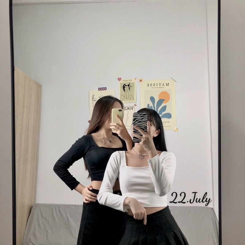 Áo croptop tay dài cổ vuông, nhẹ nhàng nữ tính
