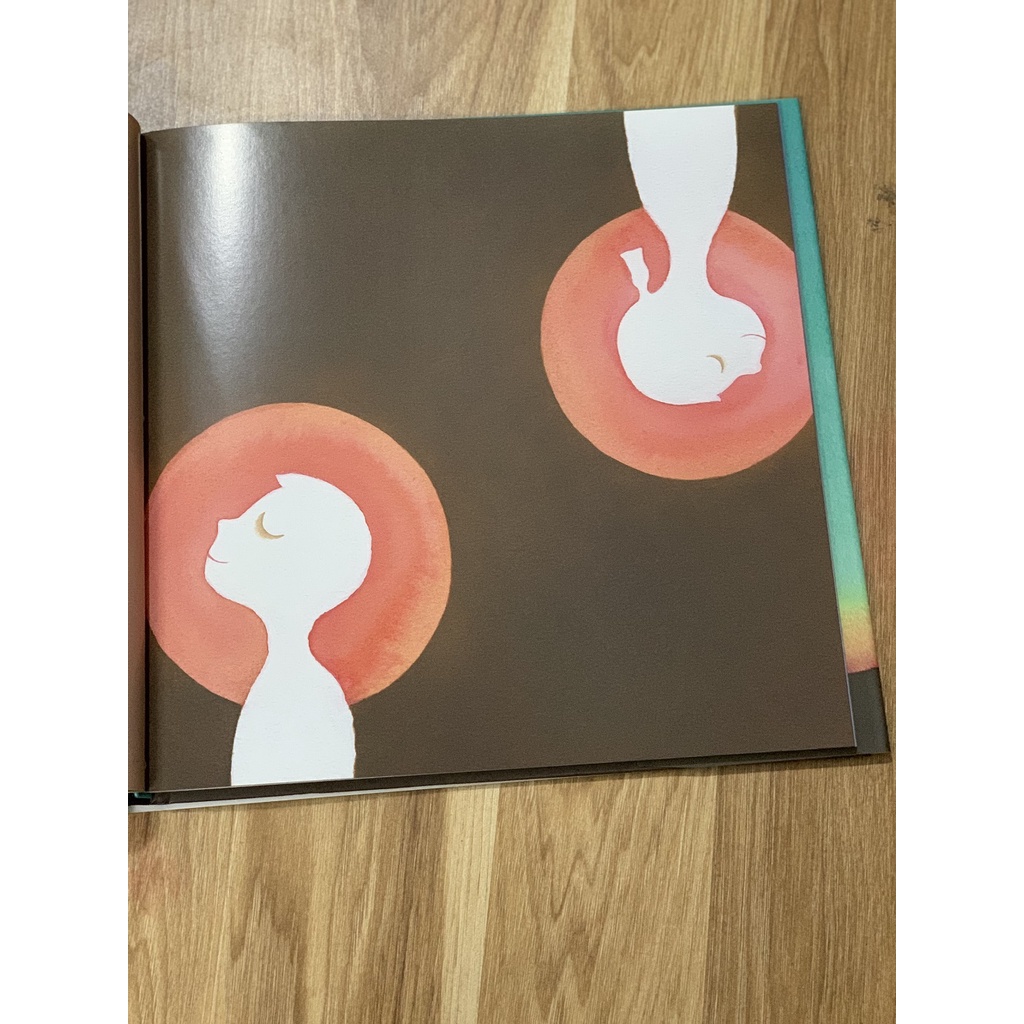 Sách - Trong cái không có gì không